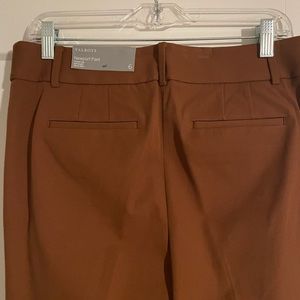 Talbots trouser pants. Size 6 Color Cognac